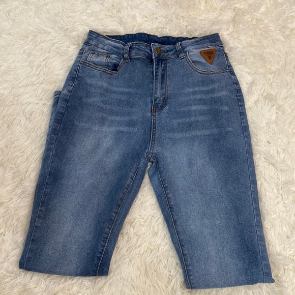 High Waisted Jeans - size Medium - 6 - Picture 2 of 5